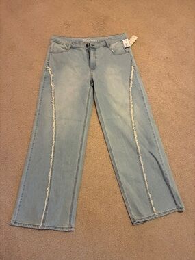 No Boundaries Light Blue Frayed-Seam Wide Leg Jeans - Women size 16